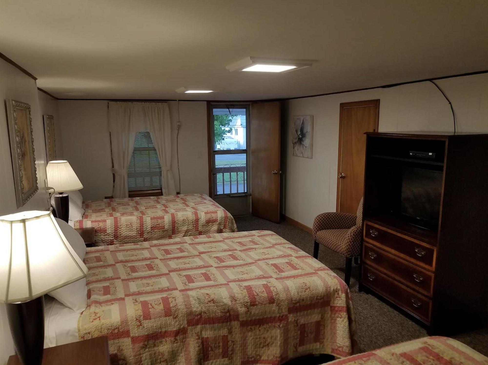 Hillside Motel Лурей Екстериор снимка