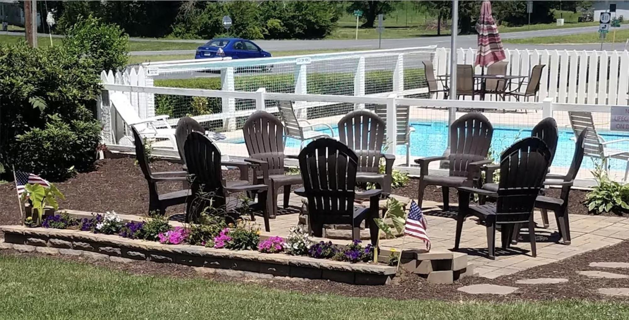 Hillside Motel Лурей Екстериор снимка